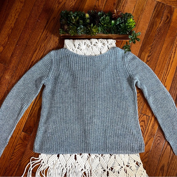 Theory | Lalora Linen Cutout Back Sweater - Picture 3 of 8